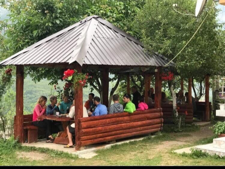 Dedushi Guesthouse &Wood Cabins-Camping Place Gusinje Εξωτερικό φωτογραφία